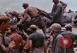 Standbild Marines Okinawa Ryukyu Inseln, 1945, aus Sekunde 15 historischem Filmmaterial Videoclip 65675052796