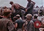 Standbild Marines Okinawa Ryukyu Inseln, 1945, aus Sekunde 16 historischem Filmmaterial Videoclip 65675052796