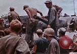 Standbild Marines Okinawa Ryukyu Inseln, 1945, aus Sekunde 19 historischem Filmmaterial Videoclip 65675052796