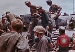 Standbild Marines Okinawa Ryukyu Inseln, 1945, aus Sekunde 21 historischem Filmmaterial Videoclip 65675052796
