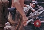 Standbild Marines Okinawa Ryukyu Inseln, 1945, aus Sekunde 29 historischem Filmmaterial Videoclip 65675052796