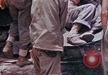 Standbild Marines Okinawa Ryukyu Inseln, 1945, aus Sekunde 32 historischem Filmmaterial Videoclip 65675052796