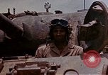 Standbild Marines Okinawa Ryukyu Inseln, 1945, aus Sekunde 35 historischem Filmmaterial Videoclip 65675052796