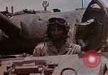 Standbild Marines Okinawa Ryukyu Inseln, 1945, aus Sekunde 36 historischem Filmmaterial Videoclip 65675052796