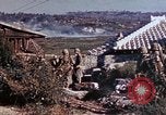 Standbild Marine riflemen Okinawa Ryukyu Inseln, 1945, aus Sekunde 4 historischem Filmmaterial Videoclip 65675052797