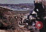 Standbild Marine riflemen Okinawa Ryukyu Inseln, 1945, aus Sekunde 5 historischem Filmmaterial Videoclip 65675052797
