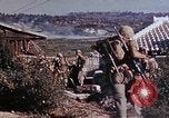 Standbild Marine riflemen Okinawa Ryukyu Inseln, 1945, aus Sekunde 8 historischem Filmmaterial Videoclip 65675052797