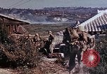 Standbild Marine riflemen Okinawa Ryukyu Inseln, 1945, aus Sekunde 9 historischem Filmmaterial Videoclip 65675052797