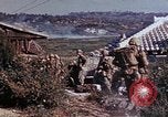 Standbild Marine riflemen Okinawa Ryukyu Inseln, 1945, aus Sekunde 10 historischem Filmmaterial Videoclip 65675052797