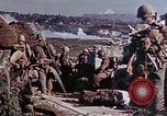 Standbild Marine riflemen Okinawa Ryukyu Inseln, 1945, aus Sekunde 16 historischem Filmmaterial Videoclip 65675052797