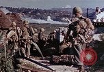 Standbild Marine riflemen Okinawa Ryukyu Inseln, 1945, aus Sekunde 17 historischem Filmmaterial Videoclip 65675052797