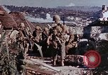 Standbild Marine riflemen Okinawa Ryukyu Inseln, 1945, aus Sekunde 20 historischem Filmmaterial Videoclip 65675052797
