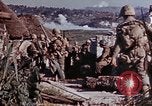 Standbild Marine riflemen Okinawa Ryukyu Inseln, 1945, aus Sekunde 24 historischem Filmmaterial Videoclip 65675052797