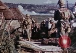 Standbild Marine riflemen Okinawa Ryukyu Inseln, 1945, aus Sekunde 31 historischem Filmmaterial Videoclip 65675052797