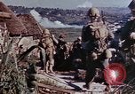 Standbild Marine riflemen Okinawa Ryukyu Inseln, 1945, aus Sekunde 32 historischem Filmmaterial Videoclip 65675052797