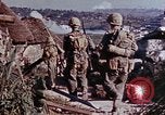 Standbild Marine riflemen Okinawa Ryukyu Inseln, 1945, aus Sekunde 34 historischem Filmmaterial Videoclip 65675052797