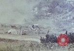 Standbild 6 Marines 2 Bataillon 22nd Regiment Okinawa Ryukyu Inseln, 1945, aus Sekunde 8 historischem Filmmaterial Videoclip 65675052798