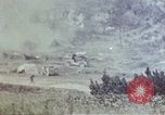 Standbild 6 Marines 2 Bataillon 22nd Regiment Okinawa Ryukyu Inseln, 1945, aus Sekunde 12 historischem Filmmaterial Videoclip 65675052798
