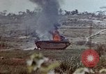 Standbild 6 Marines 2 Bataillon 22nd Regiment Okinawa Ryukyu Inseln, 1945, aus Sekunde 36 historischem Filmmaterial Videoclip 65675052798