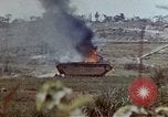 Standbild 6 Marines 2 Bataillon 22nd Regiment Okinawa Ryukyu Inseln, 1945, aus Sekunde 39 historischem Filmmaterial Videoclip 65675052798