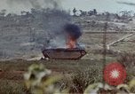 Standbild 6 Marines 2 Bataillon 22nd Regiment Okinawa Ryukyu Inseln, 1945, aus Sekunde 44 historischem Filmmaterial Videoclip 65675052798