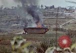 Standbild 6 Marines 2 Bataillon 22nd Regiment Okinawa Ryukyu Inseln, 1945, aus Sekunde 50 historischem Filmmaterial Videoclip 65675052798