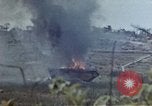 Standbild 6 Marines 2 Bataillon 22nd Regiment Okinawa Ryukyu Inseln, 1945, aus Sekunde 53 historischem Filmmaterial Videoclip 65675052798