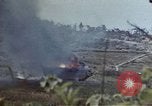 Standbild 6 Marines 2 Bataillon 22nd Regiment Okinawa Ryukyu Inseln, 1945, aus Sekunde 56 historischem Filmmaterial Videoclip 65675052798