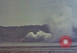 Standbild USA Flugzeuge Okinawa Ryukyu Inseln, 1945, aus Sekunde 14 historischem Filmmaterial Videoclip 65675052805