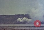 Standbild USA Flugzeuge Okinawa Ryukyu Inseln, 1945, aus Sekunde 15 historischem Filmmaterial Videoclip 65675052805