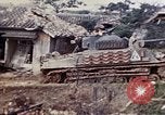 Image 6e Régiment Maritime 22e Marines Okinawa îles Ryukyu, 1945, de la seconde 20 séquences d'archives historiques vidéo 65675052807