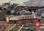 Image 6e Régiment Maritime 22e Marines Okinawa îles Ryukyu, 1945, de la seconde 25 séquences d'archives historiques vidéo 65675052807