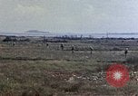 Image 6e Régiment Maritime 22e Marines Okinawa îles Ryukyu, 1945, de la seconde 40 séquences d'archives historiques vidéo 65675052807