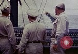 Immagine di Addetto Navale Commodore Herbert Knowles Okinawa isole Ryukyu, 1945, secondo 8 filmato di repertorio 65675052858