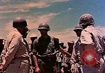 Immagine di Generali Geiger e del Valle Mobuni Okinawa isole Ryukyu, 1945, secondo 44 filmato di repertorio 65675052903