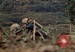 Standbild 5 Marine-Regiment-Schlacht auf Okinawa Okinawa-Ryukyu-Inseln, 1945, aus Sekunde 30 historischem Filmmaterial Videoclip 65675052917