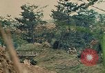Standbild 5 Marine-Regiment-Schlacht auf Okinawa Okinawa-Ryukyu-Inseln, 1945, aus Sekunde 42 historischem Filmmaterial Videoclip 65675052917