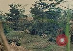 Standbild 5 Marine-Regiment-Schlacht auf Okinawa Okinawa-Ryukyu-Inseln, 1945, aus Sekunde 49 historischem Filmmaterial Videoclip 65675052917