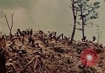 Standbild 5 Marine-Regiment-Schlacht auf Okinawa Okinawa-Ryukyu-Inseln, 1945, aus Sekunde 55 historischem Filmmaterial Videoclip 65675052917