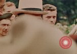 Image US Marines sur l'île Takabanare Takabanare Île Okinawa îles Ryukyu, 1945, de la seconde 49 séquences d'archives historiques vidéo 65675052918
