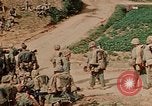 Image 5e Régiment de Marines Okinawa îles Ryukyu, 1945, de la seconde 14 séquences d'archives historiques vidéo 65675052919
