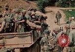 Image 5e Régiment de Marines Okinawa îles Ryukyu, 1945, de la seconde 28 séquences d'archives historiques vidéo 65675052919