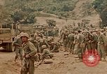 Image 5e Régiment de Marines Okinawa îles Ryukyu, 1945, de la seconde 47 séquences d'archives historiques vidéo 65675052919