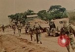 Image 5e Régiment de Marines Okinawa îles Ryukyu, 1945, de la seconde 50 séquences d'archives historiques vidéo 65675052919