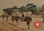 Image 5e Régiment de Marines Okinawa îles Ryukyu, 1945, de la seconde 52 séquences d'archives historiques vidéo 65675052919