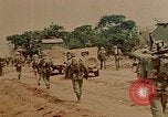 Image 5e Régiment de Marines Okinawa îles Ryukyu, 1945, de la seconde 54 séquences d'archives historiques vidéo 65675052919