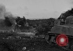 Image flamme réservoir jets Okinawa îles Ryukyu, 1945, de la seconde 26 séquences d'archives historiques vidéo 65675052925
