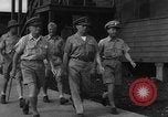 Image général Simon Buckner îles Kerama Océan Pacifique, 1945, de la seconde 42 séquences d'archives historiques vidéo 65675052926