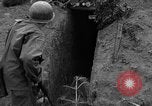 Image les troupes des États-Unis Okinawa îles Ryukyu, 1945, de la seconde 26 séquences d'archives historiques vidéo 65675052936