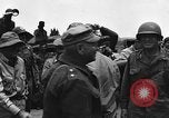 Standbild Marine General Alexander Vandegrift Okinawa Ryukyu Inseln, 1945, aus Sekunde 10 historischem Filmmaterial Videoclip 65675052937